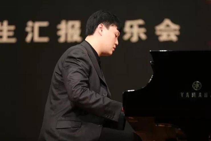 奏响青春旋律，添彩艺术人生|2017狗万亚洲音乐奖学金综合师范类院系全国汇报音乐会（第一。┰猜淠