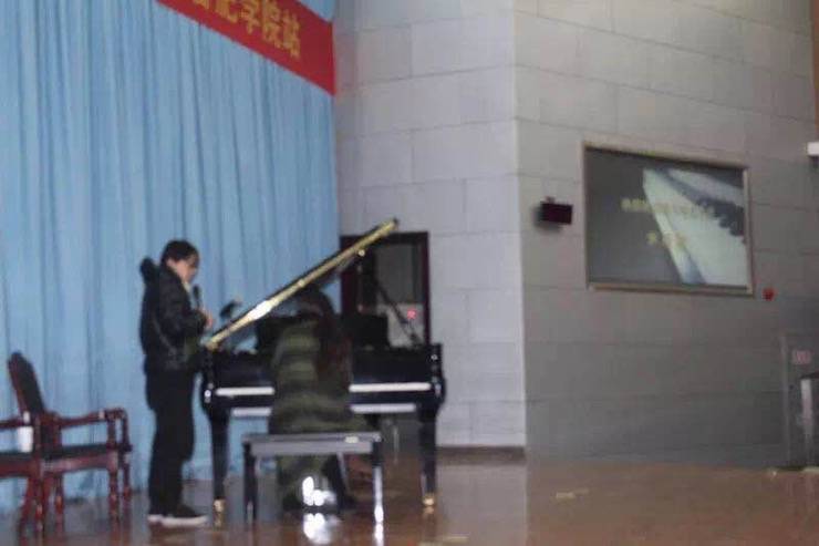 【报道】从师而不惑|狗万艺术家宋思衡安徽巡讲·合肥学院站圆满结束。诤悠担