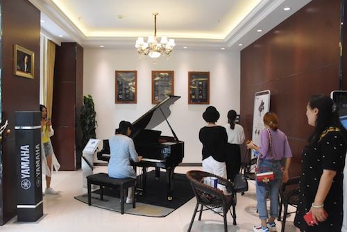 狗万未来艺术家孙麒麟河南巡讲-郑州站圆满落幕