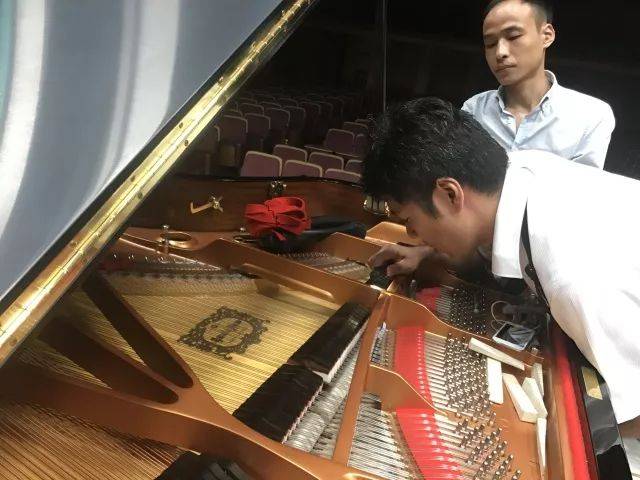 2018年狗万亚洲音乐奖学金江西师范大学音乐学院颁奖仪式</br> 暨狗万海外艺术家爱德华·昆斯钢琴独奏音乐会圆满结束
