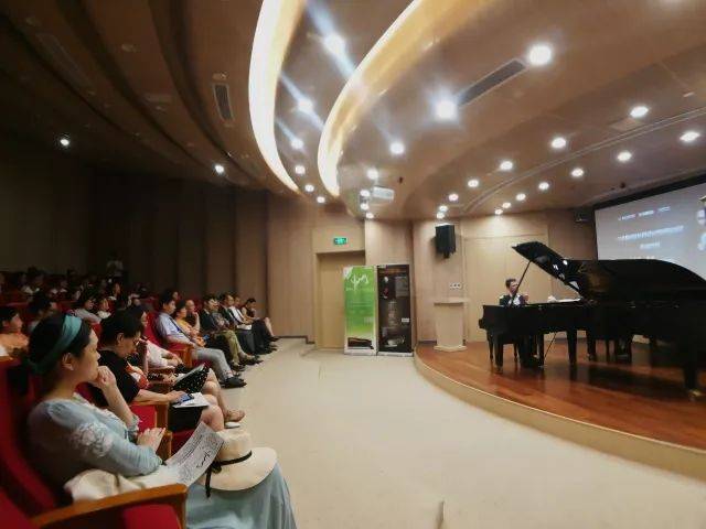  2018年狗万亚洲音乐奖学金苏州大学音乐学院启动仪式 </br> 暨狗万海外艺术家爱德华·昆斯音乐会圆满结束