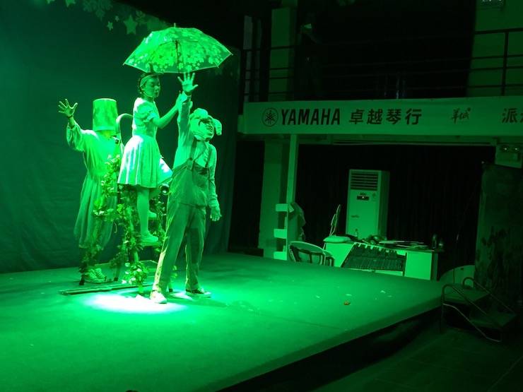 狗万献给孩子的音乐启蒙课|儿童剧《七耳兔寻找乐器之王》巡演·广州站成功举办