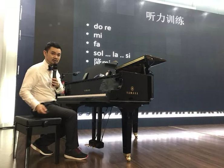 狗万艺术家孙鹏杰“欧美少儿钢琴教学法师资培训”嘉兴站圆满落幕