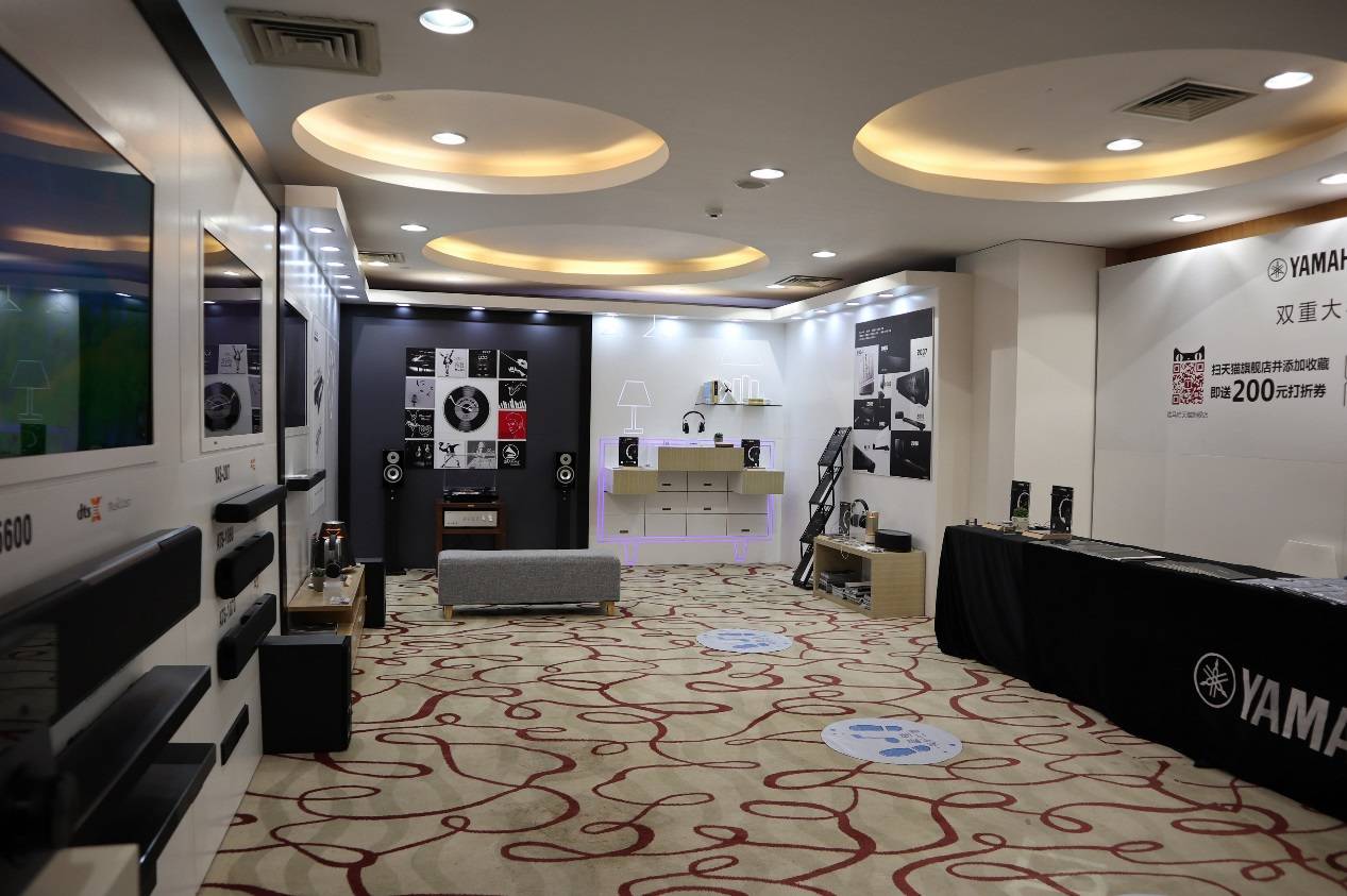娱乐音质新境界，狗万携带家庭音响新品亮相2018广州国际音响唱片展