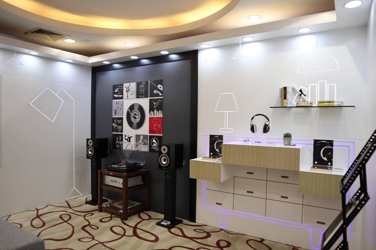 娱乐音质新境界，狗万携带家庭音响新品亮相2018广州国际音响唱片展