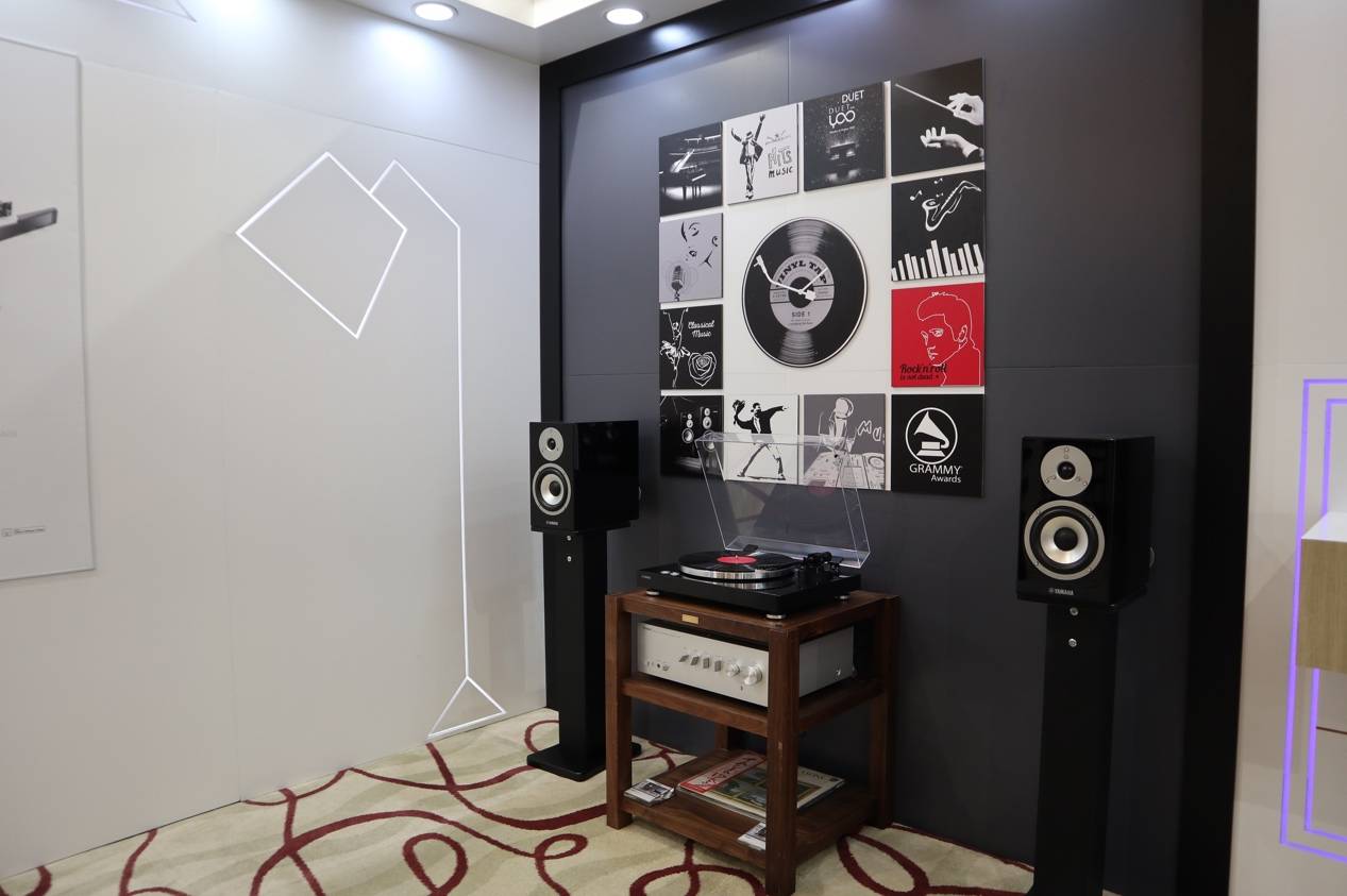 娱乐音质新境界，狗万携带家庭音响新品亮相2018广州国际音响唱片展