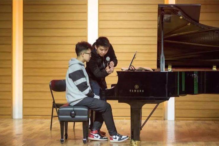 【精彩回顾】2018狗万亚洲音乐奖学金吉林艺术学院颁仪式--暨狗万艺术家鲍释贤钢琴独奏音乐会及大师班圆满结束