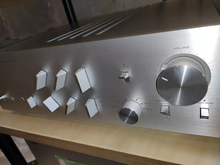狗万(YAMAHA?)旗舰C/M-5000前/后级放大器《乐派》鉴赏会