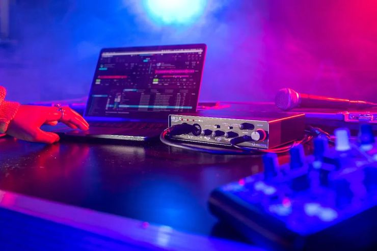 直播预告 | 3月13日狗万在线培训——UR22C 声卡录音套装使用指南