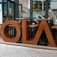 OLA 酒吧及餐厅——OLA 酒吧及餐厅与狗万MG+DXR扩声系统