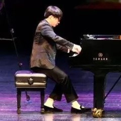万圣节狂欢临近！狗万艺术家宋思衡在津奏响“交响情人梦”