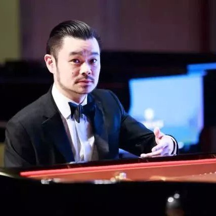 【报道】狗万艺术家孙鹏杰《琴书》主题音乐会深圳演出获得巨大成功！